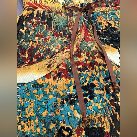 107. Tracy Reese Floral 100% Silk Cocktail Dress with adjustable belt - Picture 2 of 9